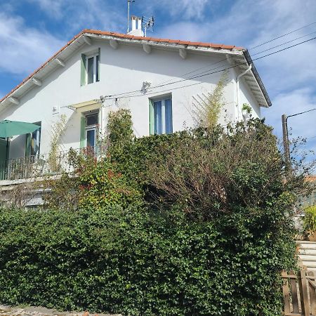 Appartement Duplexe De 1 A 4 Chambres Privees Dans Maison Le Teil Exterior photo