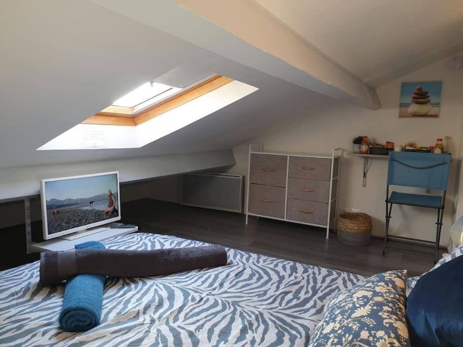 Appartement Duplexe De 1 A 4 Chambres Privees Dans Maison Le Teil Exterior photo