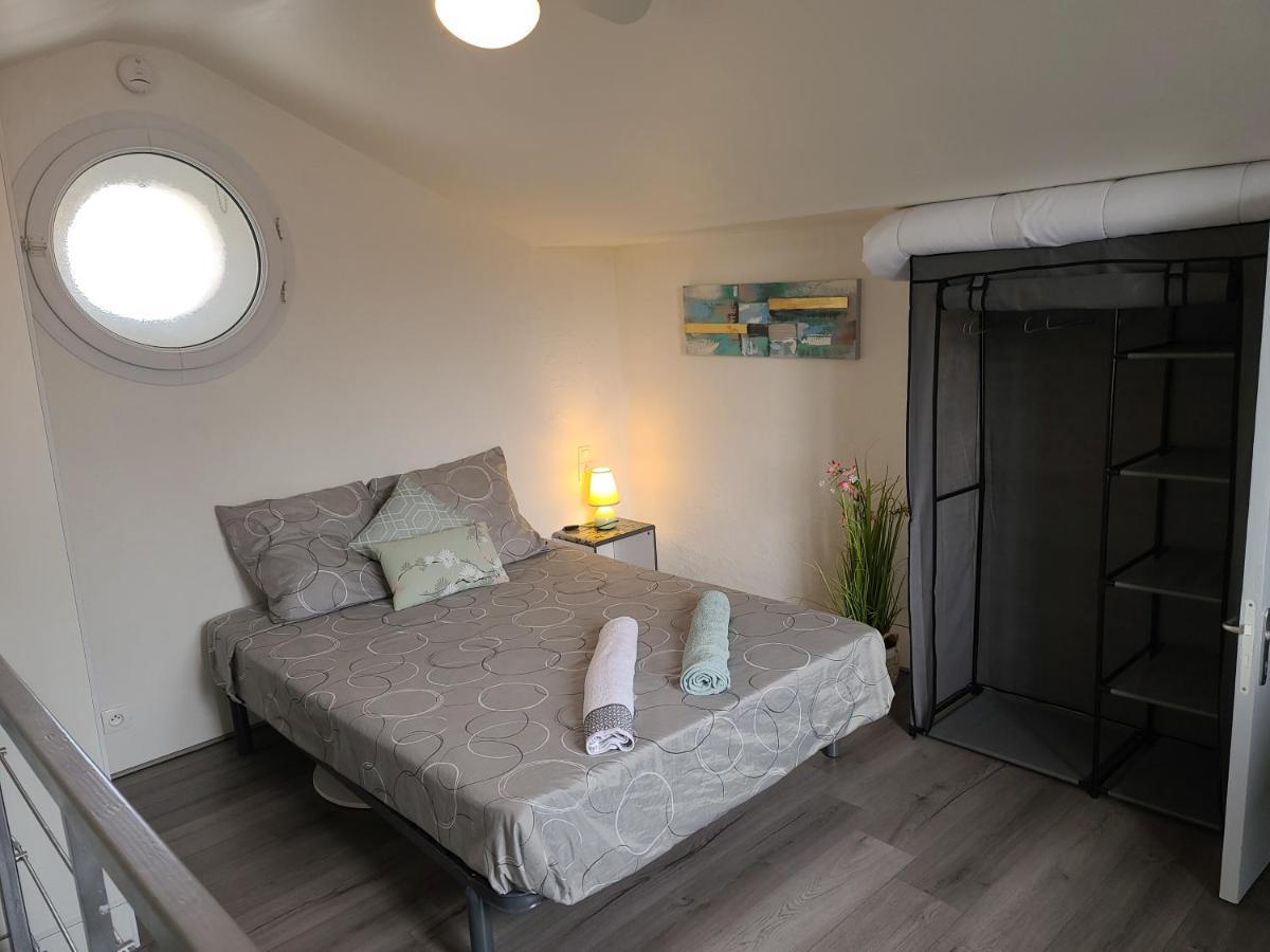 Appartement Duplexe De 1 A 4 Chambres Privees Dans Maison Le Teil Exterior photo